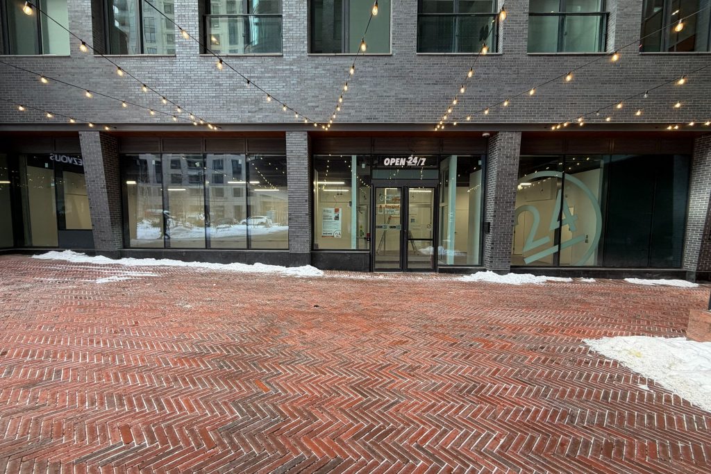 Studio commercial retail home for rent in Toronto — 2 - 30 Mutual Street (Photo 1)
