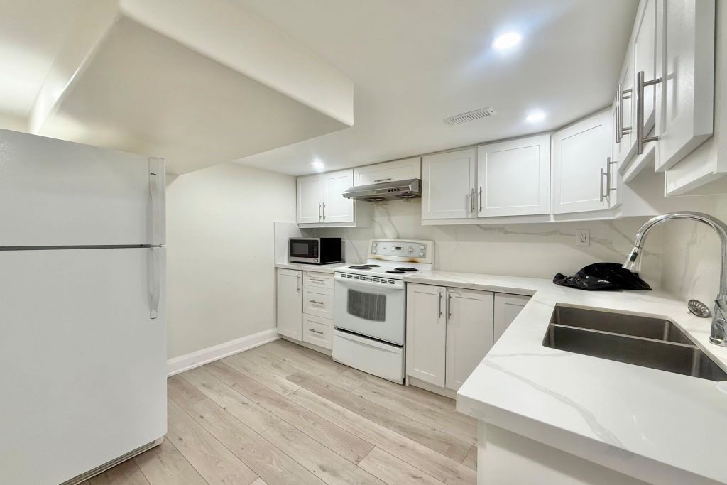 2-bedroom detached home for rent in Brampton — 2 - 76 Maldives Crescent (Photo 1)