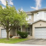 3-bedroom condo townhouse for sale in Hamilton — 2 - 800 Paramount Drive (Photo 2)