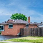 3-bedroom detached home for sale in Brampton — 2 Milner Road (Photo 1)