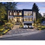 3-bedroom detached home for sale in Toronto — 2 Ovida Avenue (Photo 3)
