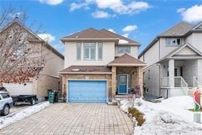 3-bedroom detached home for sale in Cambridge — 20 Hinrichs Crescent