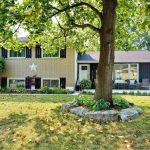 3-bedroom detached home for sale in Grimsby — 20 Karen Crescent (Photo 2)