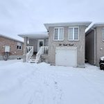 3-bedroom detached home for rent in Bradford West Gwillimbury — 20 Veseli Court N (Photo 1)