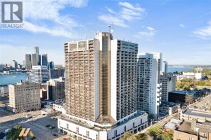1-bedroom home for sale in Windsor — 2014 - 150 Park Street West