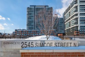 Studio condo apartment for sale in Oshawa — 202 - 2545 Simcoe Street N