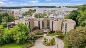 2-bedroom condo apartment for sale in Gananoque — 203 - 50 Market St Street