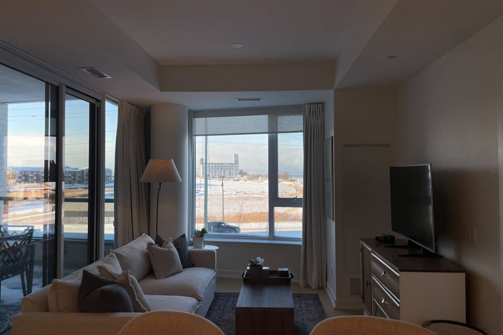 2-bedroom condo apartment for rent in Collingwood — 204 - 31 Huron Street (Photo 1)