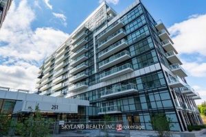 2-bedroom condo apartment for sale in Toronto — 205 - 251 Manitoba Street