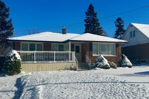 3-bedroom detached home for sale in Kingston — 2073 Bath Road