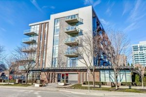 1-bedroom condo apartment for sale in Mississauga — 208 - 70 Port Street E