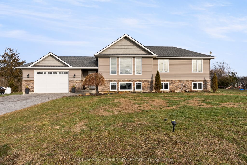 4-bedroom detached home for sale in Prince Edward County — 20846 Loyalist Parkway (Photo 1)