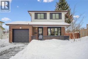 4-bedroom home for sale in Kitchener — 21 Forest Glen Court