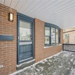 4-bedroom home for sale in Kitchener — 21 Forest Glen Court (Photo 4)