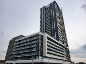 1-bedroom condo apartment for sale in Toronto — 2106 - 50 O'neill Road