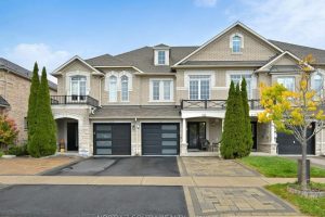3-bedroom att/row/townhouse for rent in Vaughan — 212 Lauderdale Drive