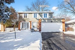 4-bedroom detached home for sale in Mississauga — 2133 Perran Drive