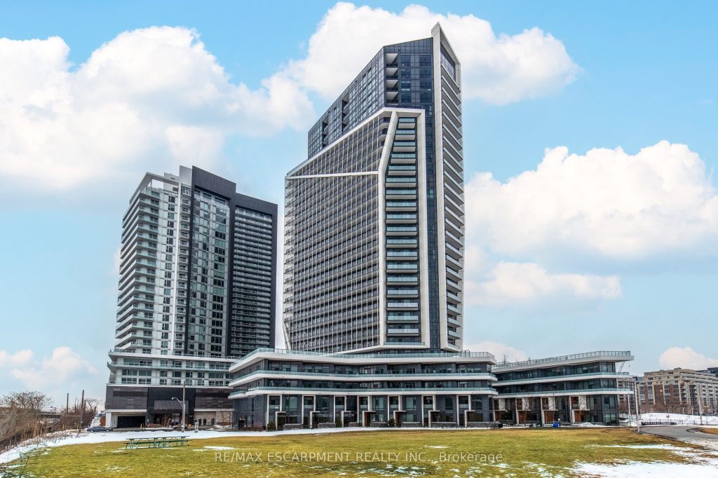 1-bedroom condo apartment for sale in Toronto — 216 - 50 Ordnance Street (Photo 1)