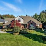 4-bedroom detached home for sale in Brighton — 22 Daniels Drive (Photo 2)