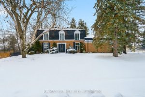 3-bedroom detached home for sale in Belleville — 22 Forest Hill Crescent