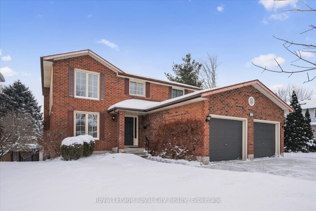 4-bedroom detached home for sale in Guelph — 22 Pheasant Run Drive (Photo 1)