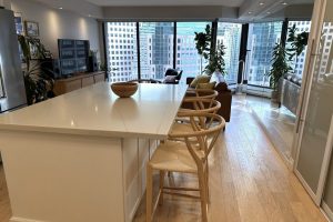 1-bedroom condo apartment for rent in Toronto — 2207 - 65 Harbour Square