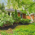 3-bedroom detached home for sale in Hamilton — 224 West 16th Street (Photo 4)