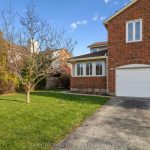 3-bedroom att/row/townhouse for sale in Oakville — 2269 Margot Street (Photo 2)