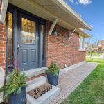 3-bedroom att/row/townhouse for sale in Oakville — 2269 Margot Street (Photo 3)