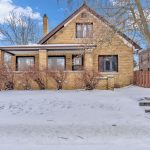 4-bedroom detached home for sale in Windsor — 2311 University Avenue W (Photo 1)