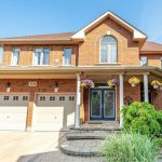4-bedroom detached home for sale in Burlington — 2338 Norland Drive (Photo 2)