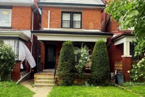 3-bedroom detached home for sale in Hamilton — 237 Balsam Avenue S