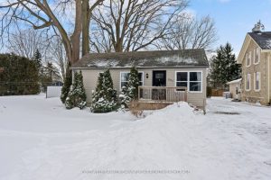 2-bedroom detached home for sale in South Huron — 237 Huron Street W