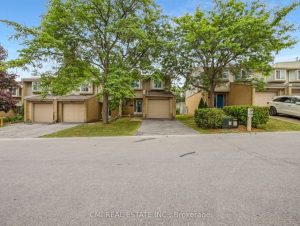 3-bedroom condo townhouse for sale in Kitchener — 24 - 29 Paulander Drive