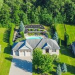 4-bedroom detached home for sale in Springwater — 24 Wendat Trail (Photo 3)