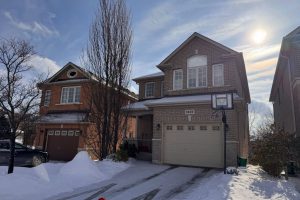 4-bedroom detached home for sale in Oakville — 2408 Hilda Drive