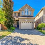 4-bedroom detached home for sale in Oakville — 2408 Hilda Drive (Photo 3)