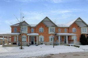 3-bedroom att/row/townhouse for sale in Pickering — 2442 Earl Grey Avenue