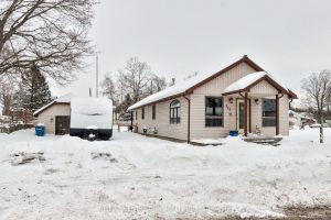 3-bedroom detached home for sale in Chatham-kent — 245 Elm Street W