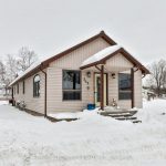 3-bedroom detached home for sale in Chatham-kent — 245 Elm Street W (Photo 2)
