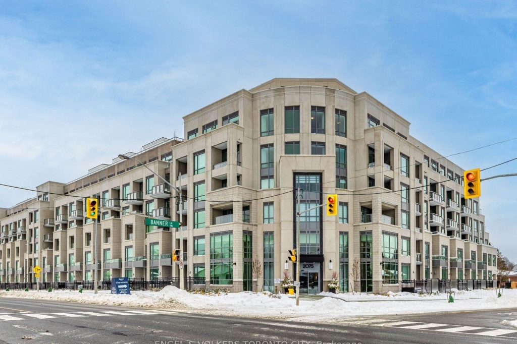 1-bedroom condo apartment for sale in King — 249 - 2075 King Road (Photo 1)