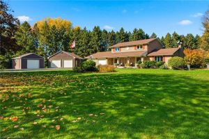 4-bedroom detached home for sale in Brantford — 24 River Road