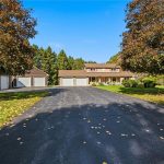 4-bedroom detached home for sale in Brantford — 24 River Road (Photo 2)