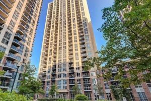 1-bedroom condo apartment for sale in Toronto — 2501 - 3 Michael Power Place