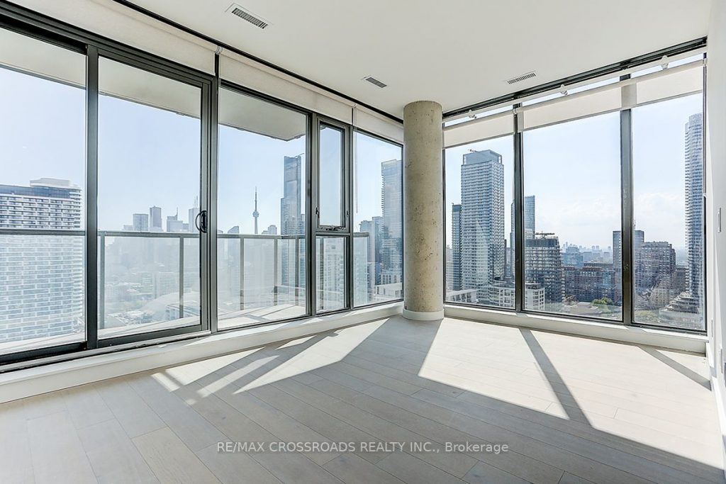 1-bedroom condo apartment for rent in Toronto — 2503 - 81 Wellesley Street E (Photo 1)