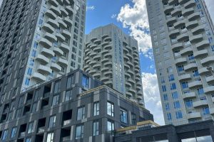 Studio condo apartment for rent in Vaughan — 2504 - 474 Caldari Road N
