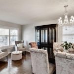3-bedroom detached home for sale in Oakville — 2527 Nettlecreek Crescent (Photo 4)