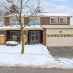 4-bedroom detached home for sale in Mississauga — 2529 Claymore Crescent (Photo 1)