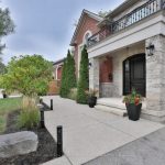4-bedroom detached home for sale in Oakville — 253 Jones Street (Photo 2)