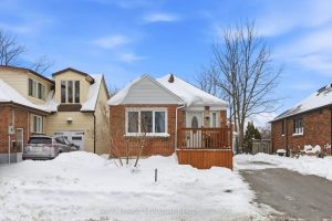 2-bedroom detached home for sale in Brampton — 26 Guest Street